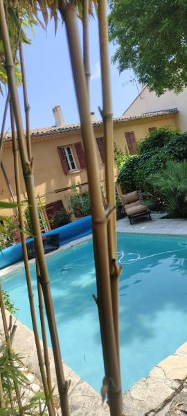 Bastide provençale proche Aix-en-Provence